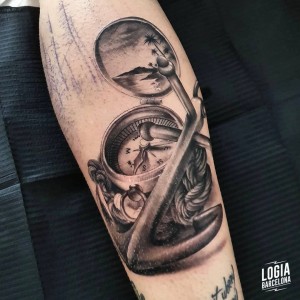 tatuaje_brazo_ancla_brujula_logiabarcelona_arko_13